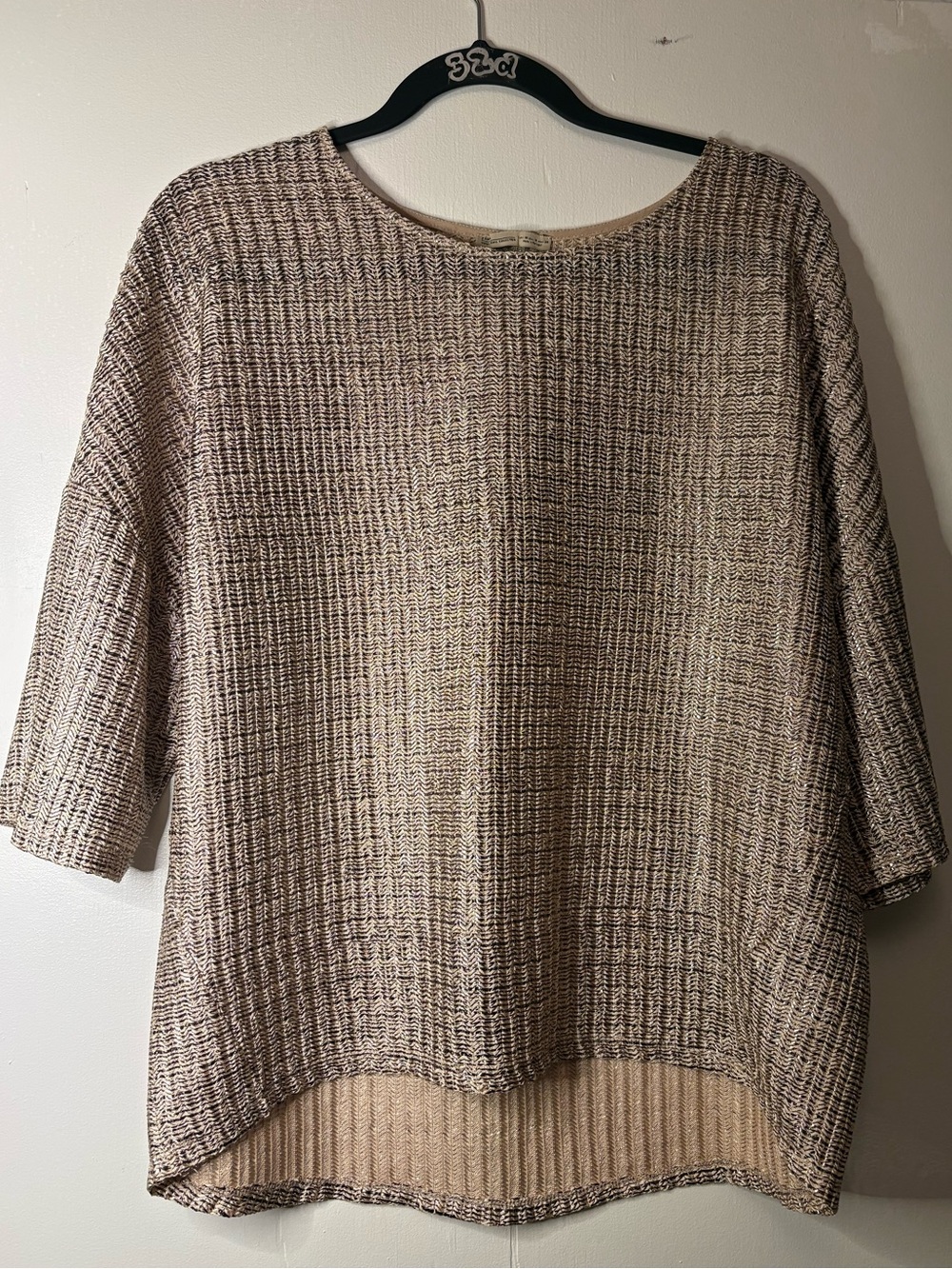 Gold and black textured 3/4 length textured relaxed blouse